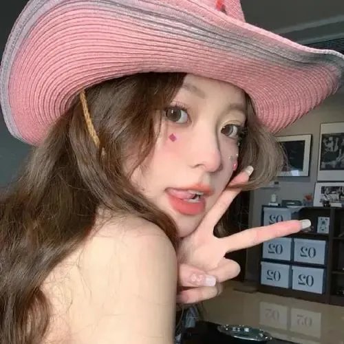 星二代被曝晒豪宅名表，凌晨直播间画面流出